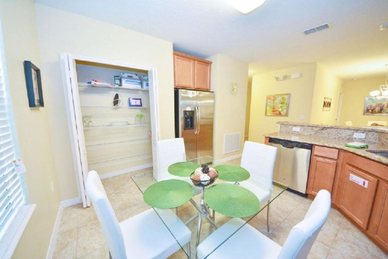 Make Memories With Your Family And Friends In This Beautiful Home 1014 Loughman Buitenkant foto