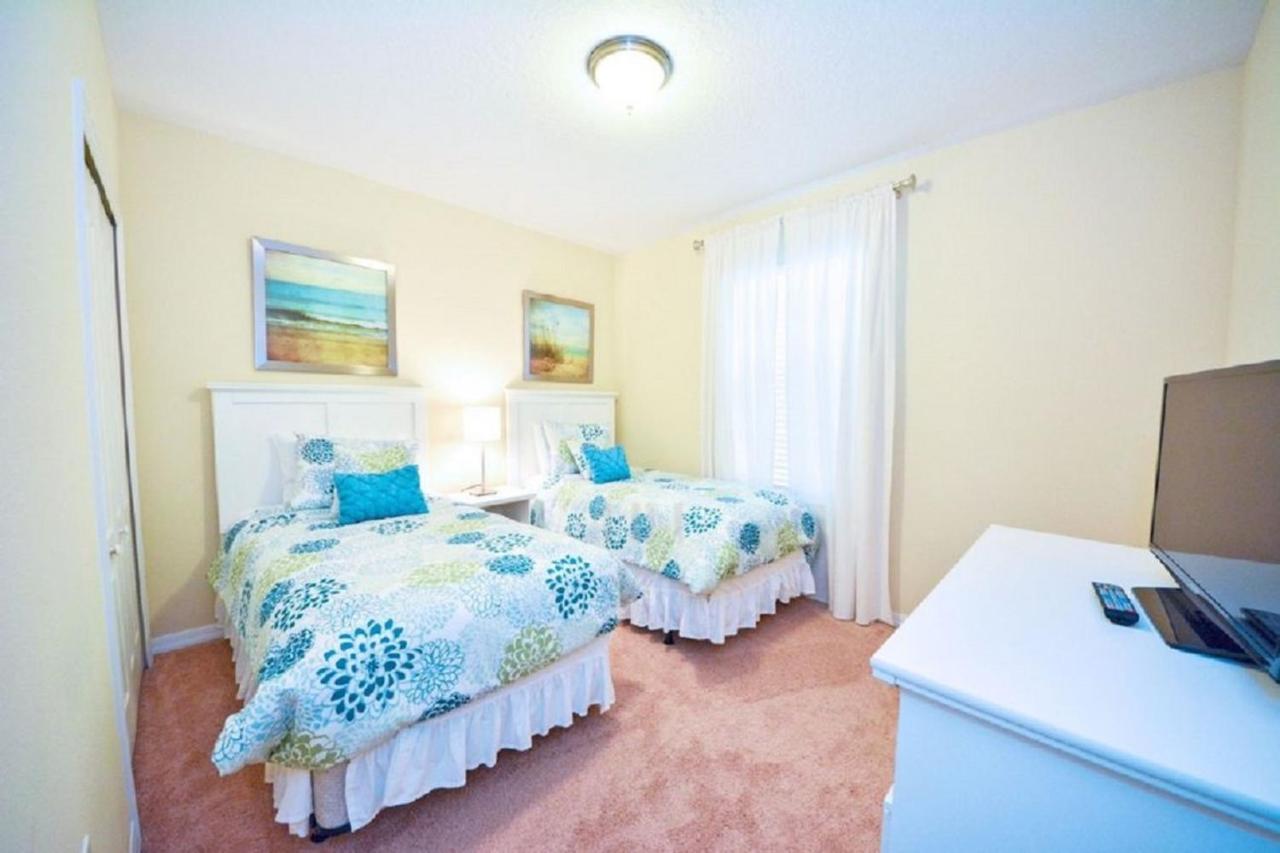 Make Memories With Your Family And Friends In This Beautiful Home 1014 Loughman Buitenkant foto