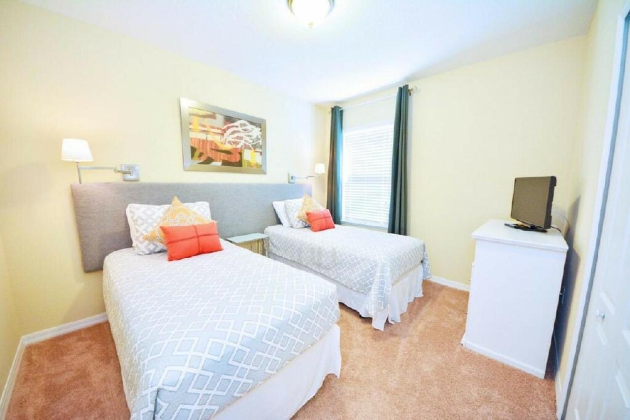 Make Memories With Your Family And Friends In This Beautiful Home 1014 Loughman Buitenkant foto